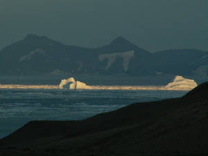 Greenland2005-iceline.jpg